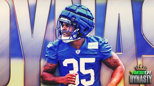 Dynasty Fantasy Football Stashes: Is Jarquez Hunter a Year Away From Being a Year Away?